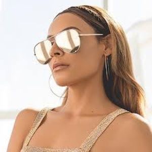 PRICE DROP Quay High Key Sunglasses